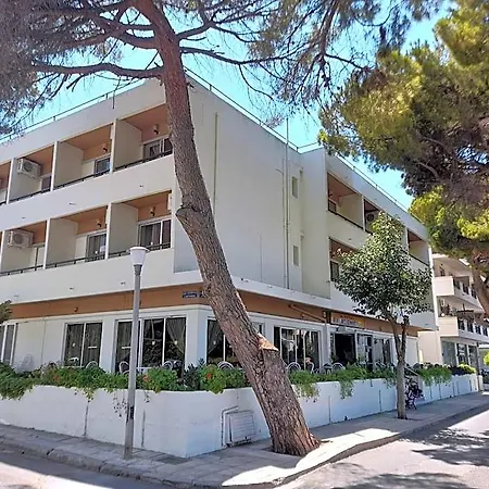 Hotell Phaethon 2*